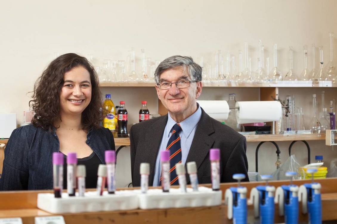 Human nutritionists Dr Lisa Te Morenga and Prof Jim Mann in lab