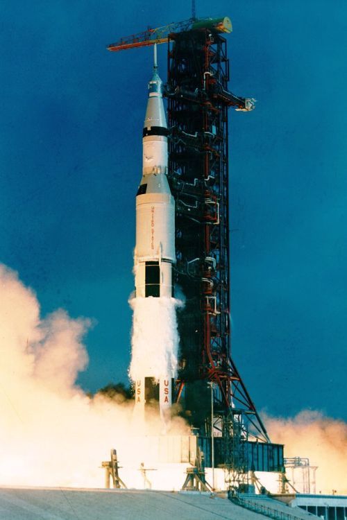 Lift-off of the Apollo 11 on 16 July 1969. 