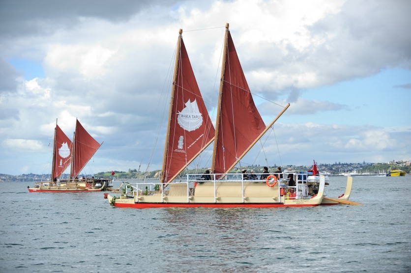 Te Aurere and Ngahiraka Mai Tawhiti – waka hourua on the sea.