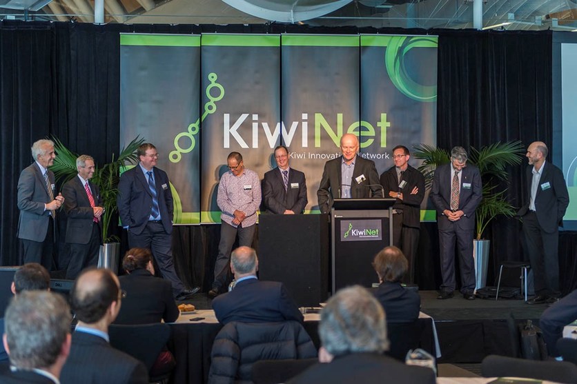Presenters at the 2014 KiwiNet Awards.