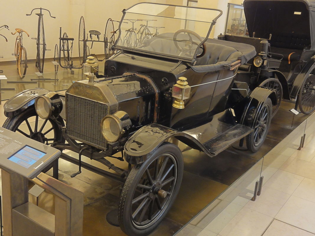 1908 Petrol-powered Model T Ford in a muesum