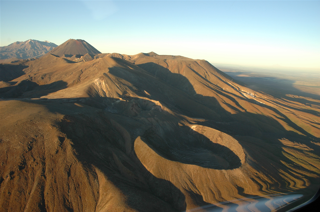Mount Tongariro is part of the Taupō volcanic zone.