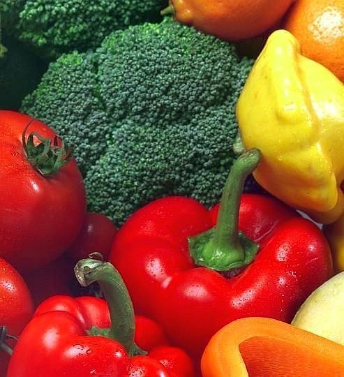 Vegetables includes peppers/capsicums, tomatoes and broccoli.